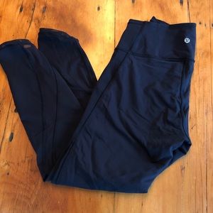 Lululemon 7/8 mesh panel legging